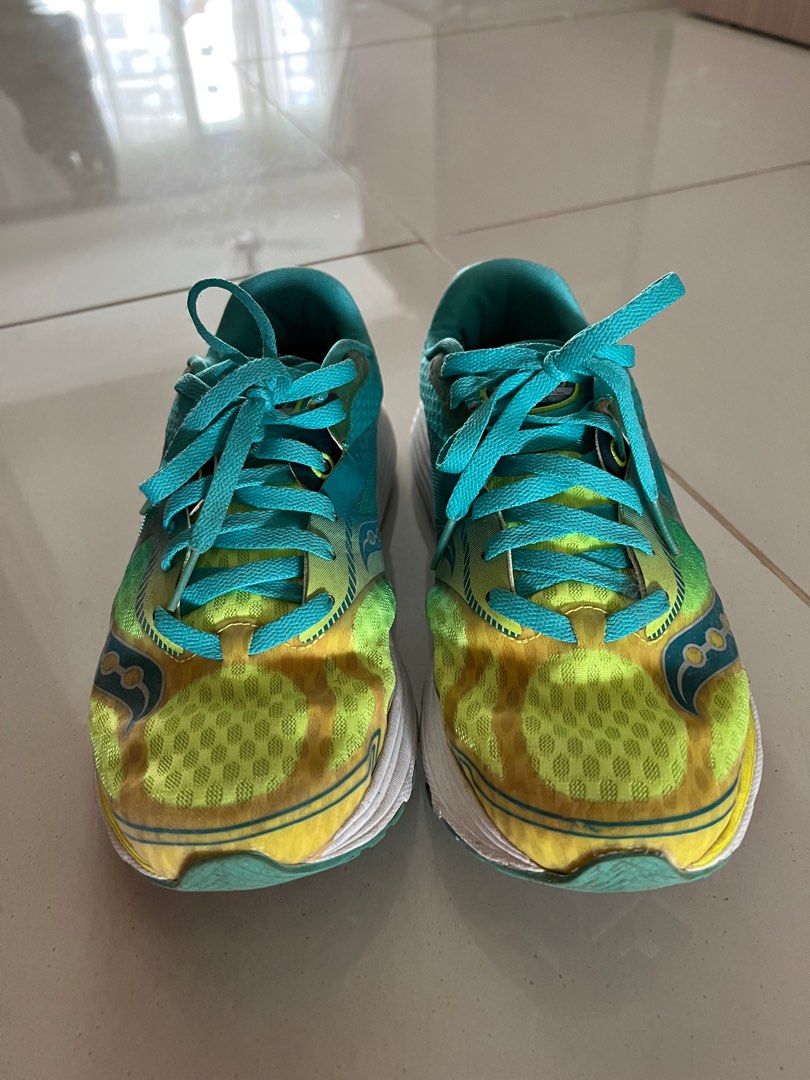 Saucony kin store
