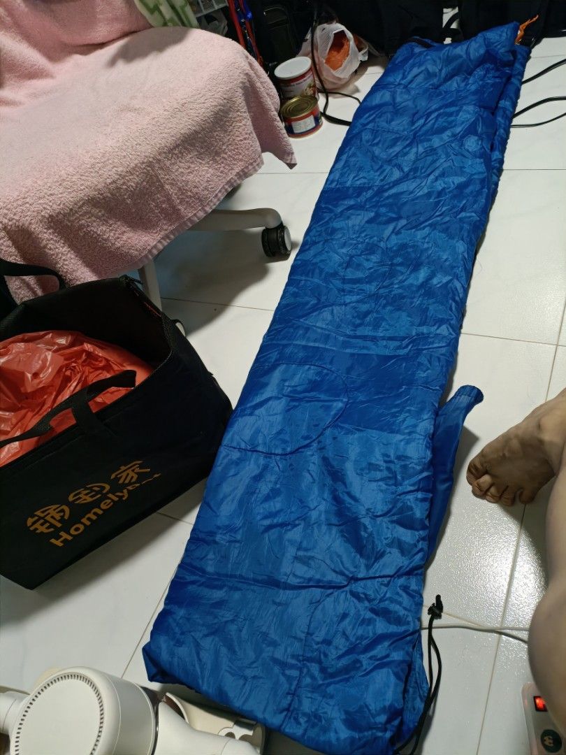 Sleeping bag, Sports Equipment, Hiking & Camping on Carousell