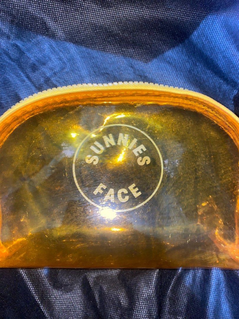 Sunnies face makeup pouch (Category: Makeup) located in Quezon City. Submitted by _prelovedxogalore (Listing ID 1227856325, Image 3). Description: original from sunnies face shopee account! .