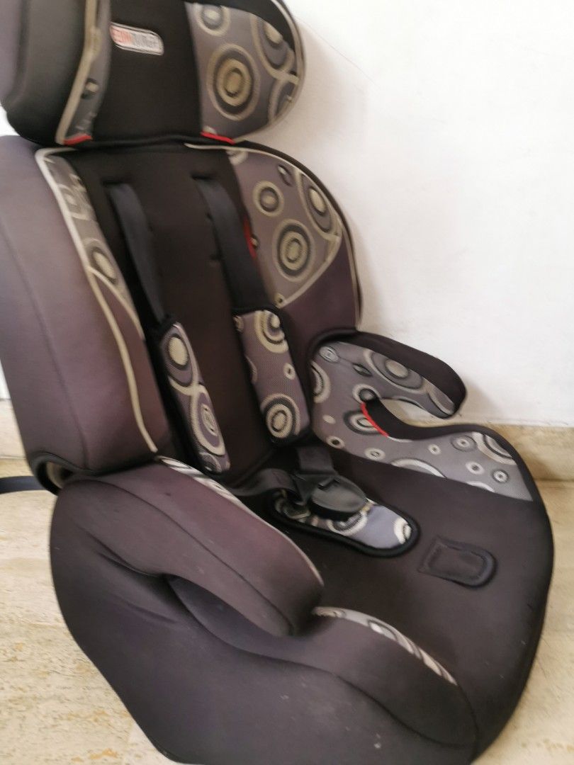 Edinburgh deluxe booster seat outlet