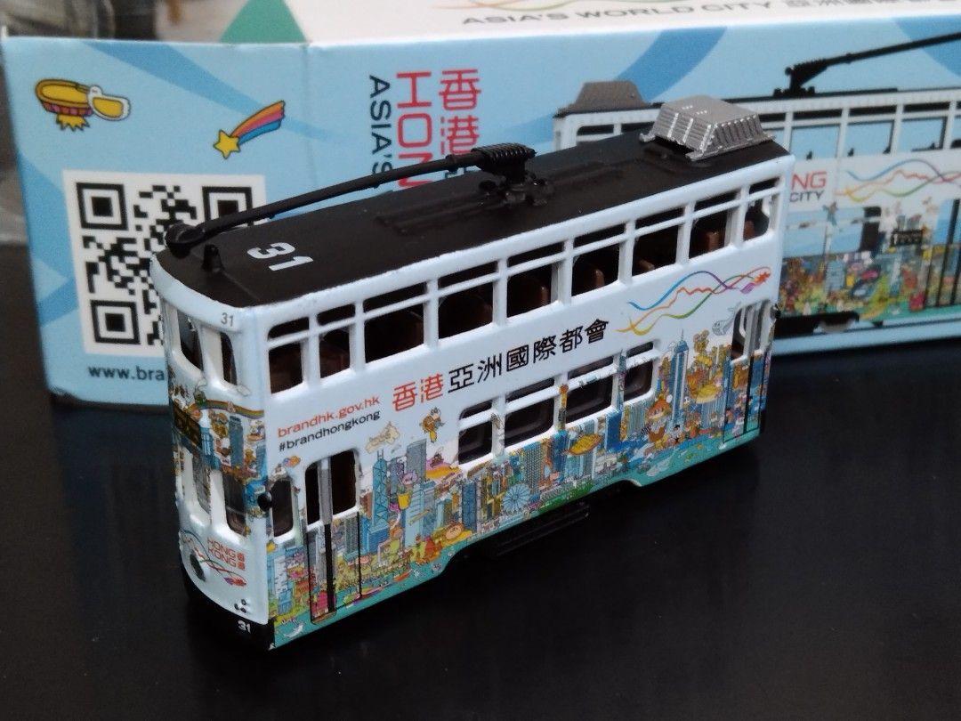 Modèle Réduit TINY Tramway Rouge Ancien Sanrio Noël Hong Kong - 1/120 - Diecast Neuf