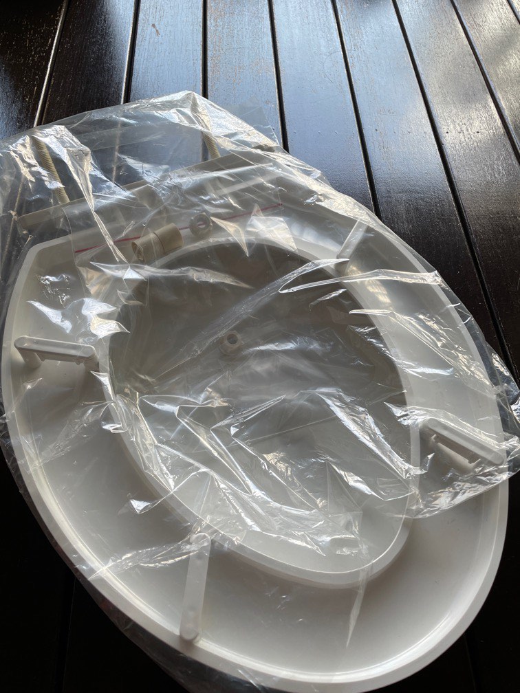 Toilet bowl cover, Furniture & Home Living, Bathroom & Kitchen Fixtures