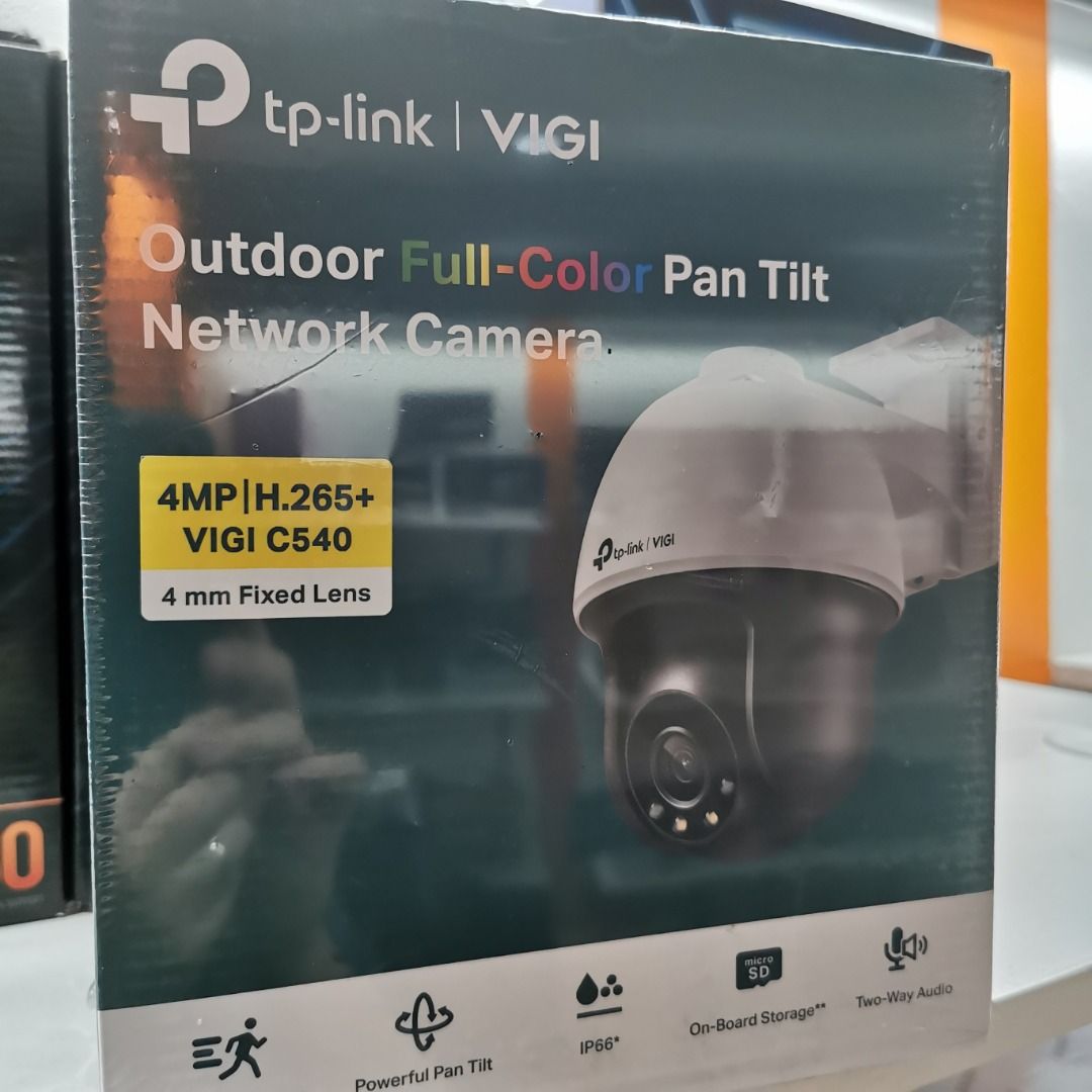 TP-Link VIGI C540 4mm 4MP Outdoor Full-Color Pan Tilt Network Camera