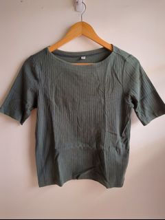 Uniqlo 螺紋五分袖上衣 墨綠色 #23初夏時尚