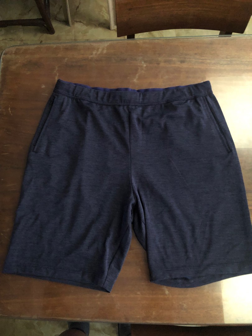 UNIQLO Gym Shorts on Carousell