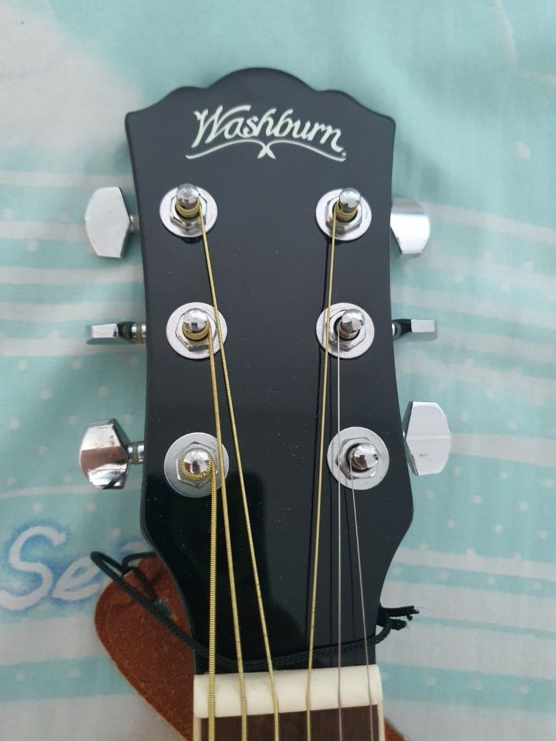 Washburn Acoustic Guitar, Hobbies & Toys, Music & Media, Musical ...