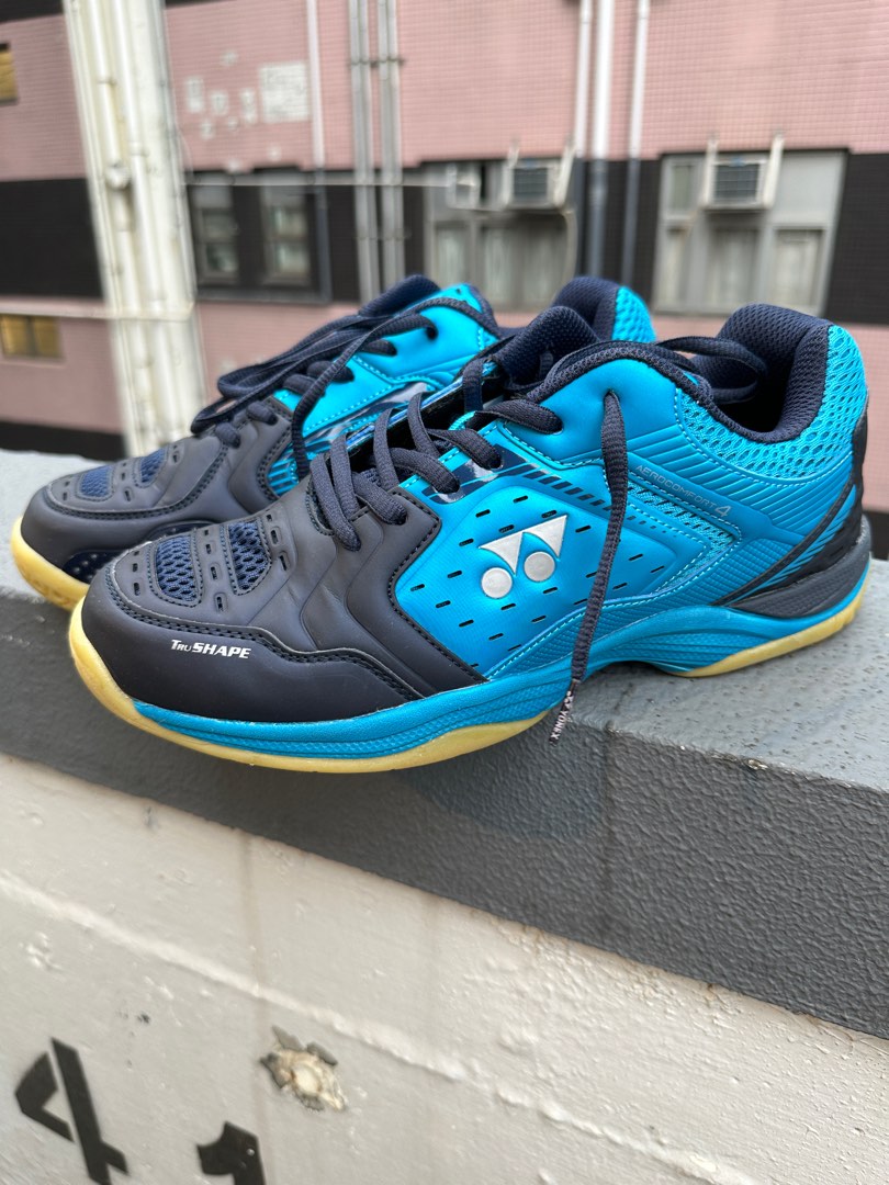 Yonex Aero Comfort 4 US9
