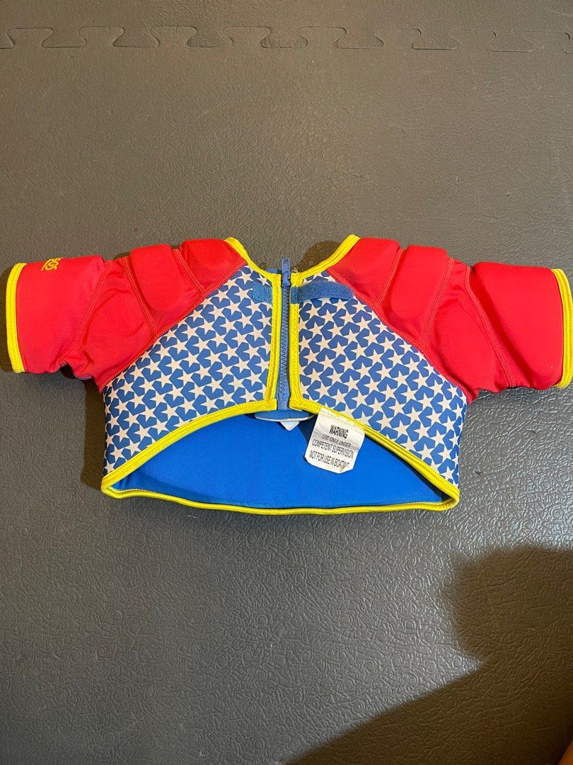 Zoggs kids water wings float vest for swimming on Carousell