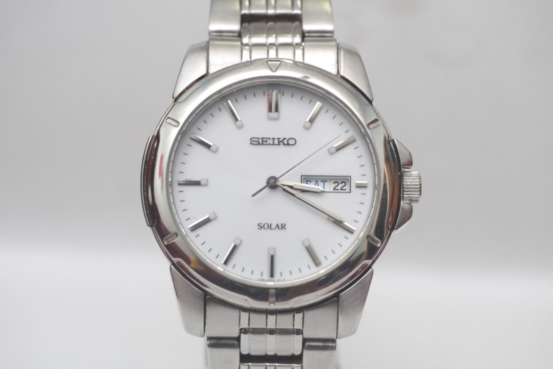 2001s Seiko V158-0AD0 Solar Quartz Watch With Original Band