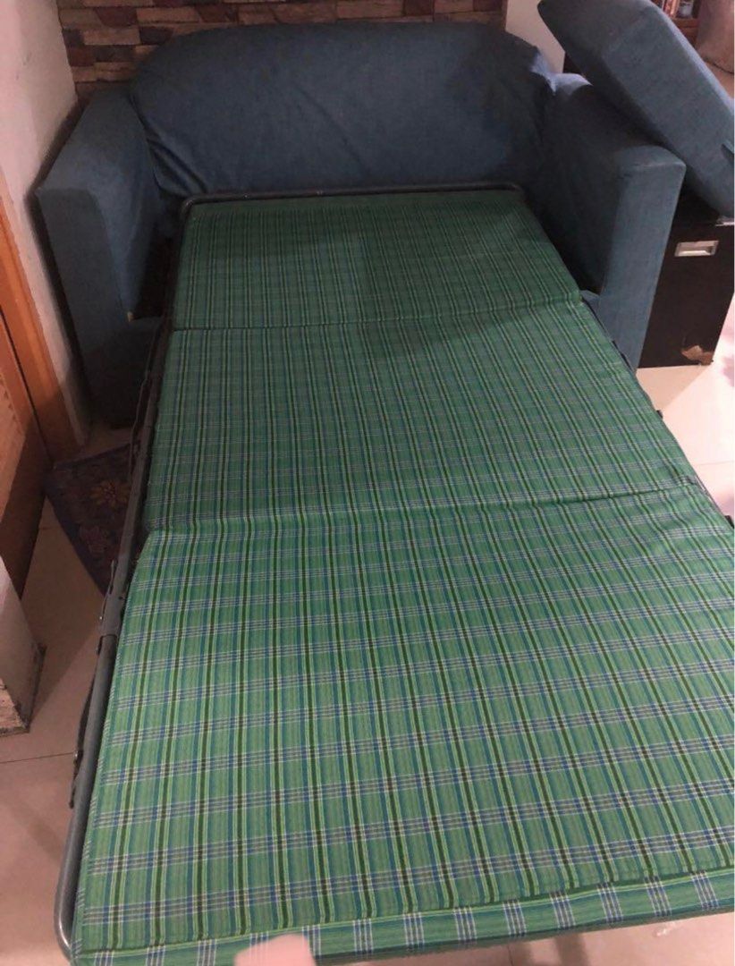 Garage Sale Sofa with pull out bed (washable cover) on Carousell