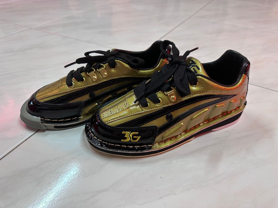 Gold top bowling shoes