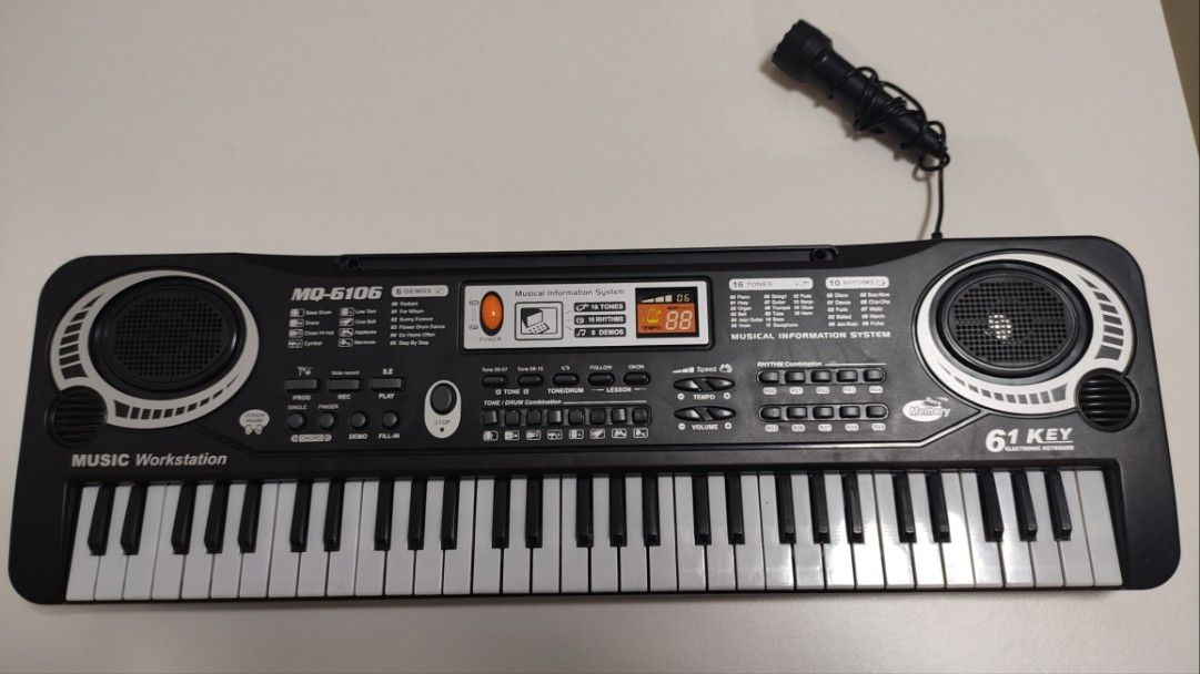 61 keys electronic keyboard piano, Hobbies & Toys, Music & Media