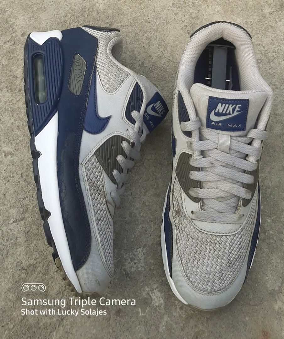8.5 us men 42 euro Nike airmax 90 essentials Wolf gray binary blue