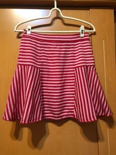 專櫃品牌獨身貴族全新夏天紅色白橫條短裙
