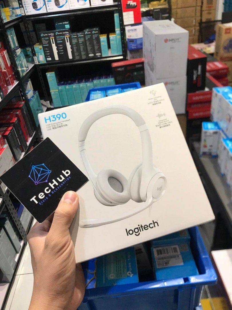 💯 Logitech H390 USB Headset Off White (Category: Headphones & Headsets) located in Makati City. Submitted by techubstoreandaccessories (Listing ID 1227955852, Image 1). Description: Logitech H390 USB Headset Off White Onhand ready to ship‼️‼️ ✅BRANDNEW ORIGINAL & SEALED ✅ACTUAL PICTURE POSTED ✅ACCEPT WALK IN/PICK UP CLIENT (Mon-Fri 8am-7pm)( Saturday10am-4pm) 📍Location: Evangelista St. Makati City ✅ACCEPT BULK ORDERS WITH DISCOUNT ✅MODE OF PAYM