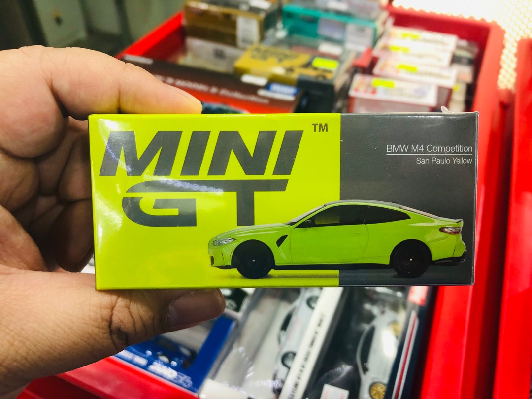 現貨MiniGT 1:64 No.468 BMW M4 Competition (San Paulo Yellow