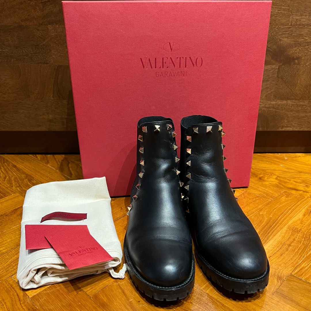 😍 Valentino Black Leather Booties / Short Boots 黑色靴EU36, 女裝