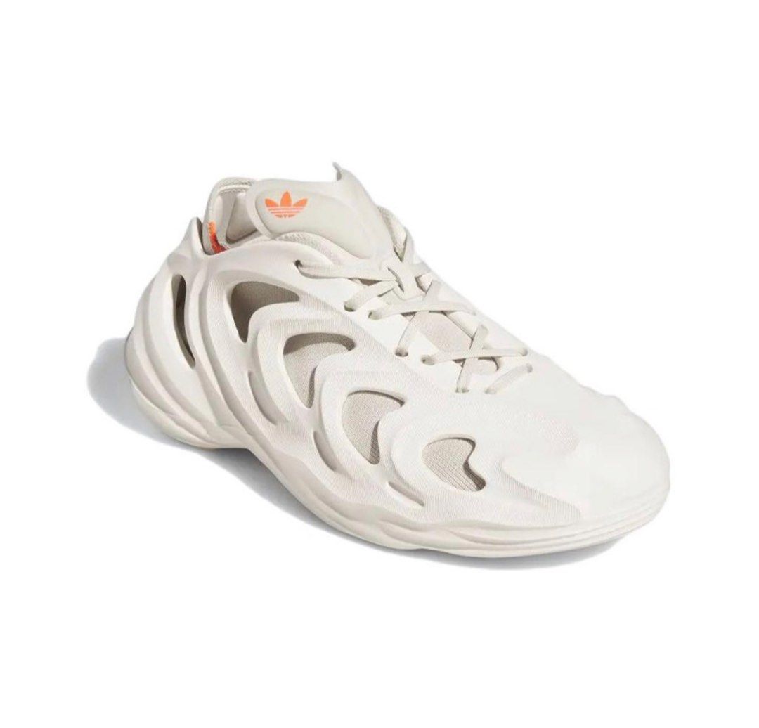 adifom q offwhite