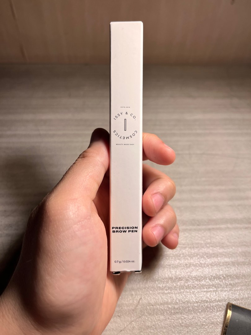 [ASH] Issy & Co Precision Brow Pen on Carousell