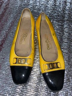 Authentic Salvatore Ferragamo Made in italy  5 1/2 size Shoes With heels and issue