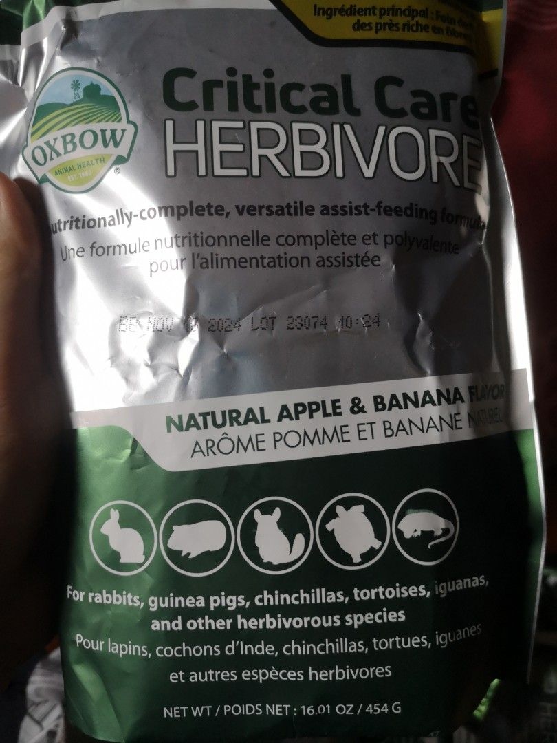 [AVAILABLE] 454g Oxbow critical care apple and banana 454g expiry in Nov 2024, Pet Supplies, Pet