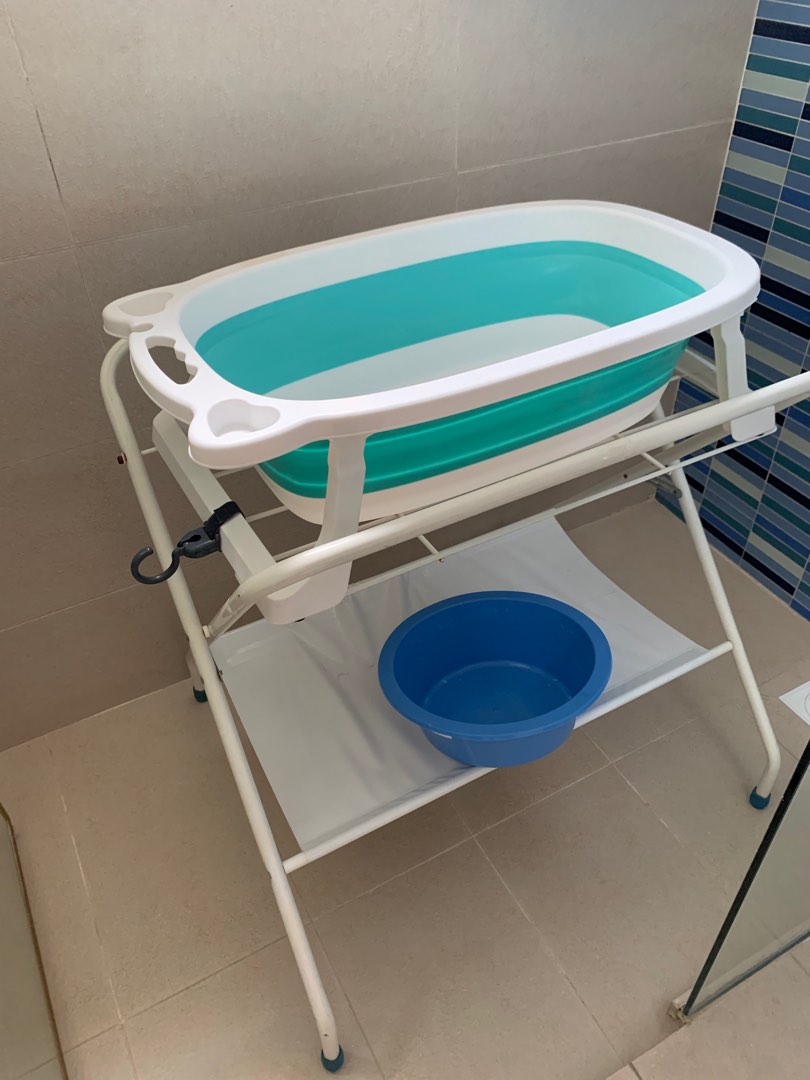 Baby bath with Stand and strap, Babies & Kids, Bathing & Changing