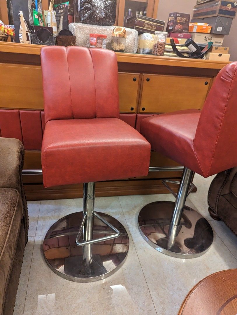 Bar Chair Stool Heavy Duty with good padding (Category: Chairs) located in Makati City. Submitted by vish37 (Listing ID 1227994340, Image 1). Description: The price is for 1 Units of custom designed heavy duty bar stools Must buy both units Very strong and heavy with good cushioning and comfort. worth every penny Red Color Height 44 inches Widths 16 inch Made for big people so its super good quality. meetup makati.