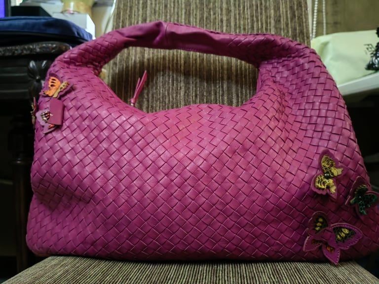 BOTTEGA VENETA Vintage Intrecciato Leather Hobo Bag