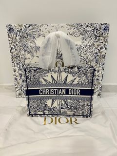 (Category: ) located in . Submitted by sg.shopper45 (Listing ID 1228033477, Image 1). Description: .