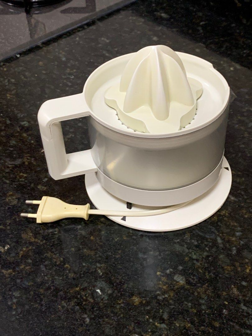 Braun Juicer, TV & Home Appliances, Kitchen Appliances, Juicers