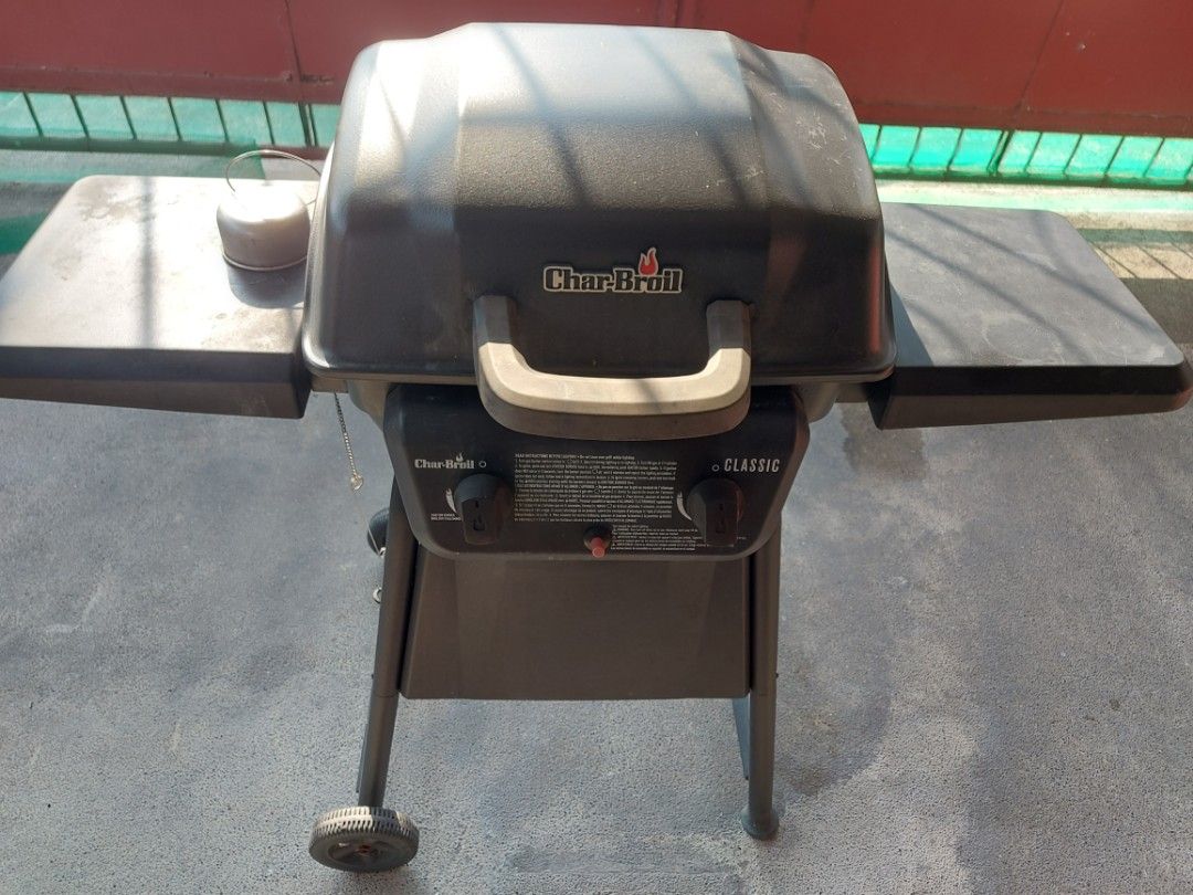 Char Broil Classic 2 Burner Gas Grill