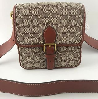 COACH  FRANKIE CROSSBODY IN  SIGNATURE CANVAS- P 3500✨