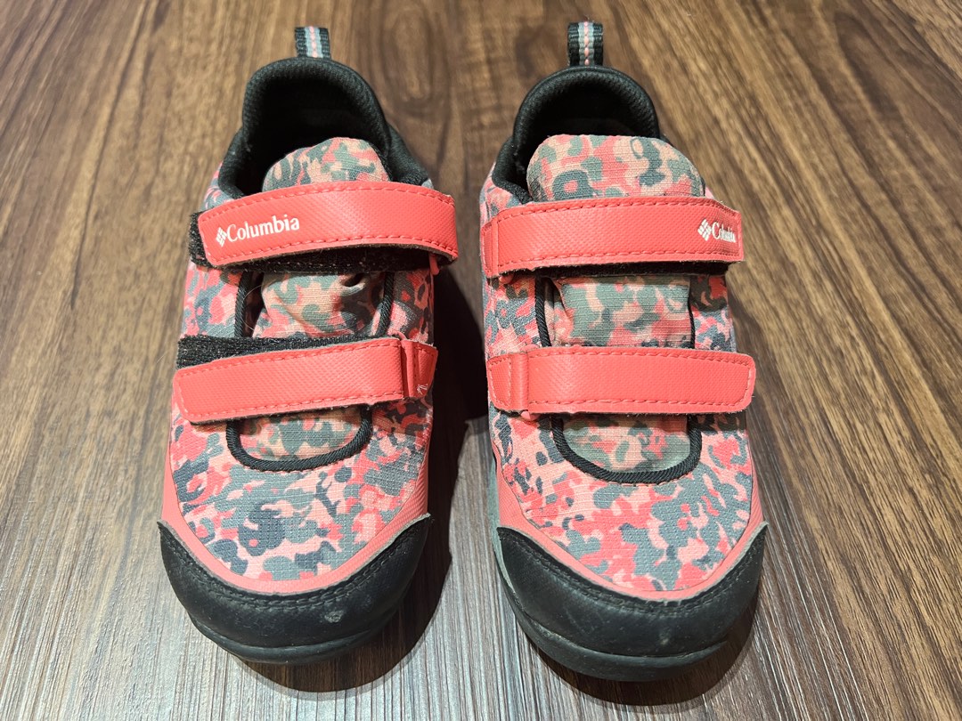 Columbia girls shoes store