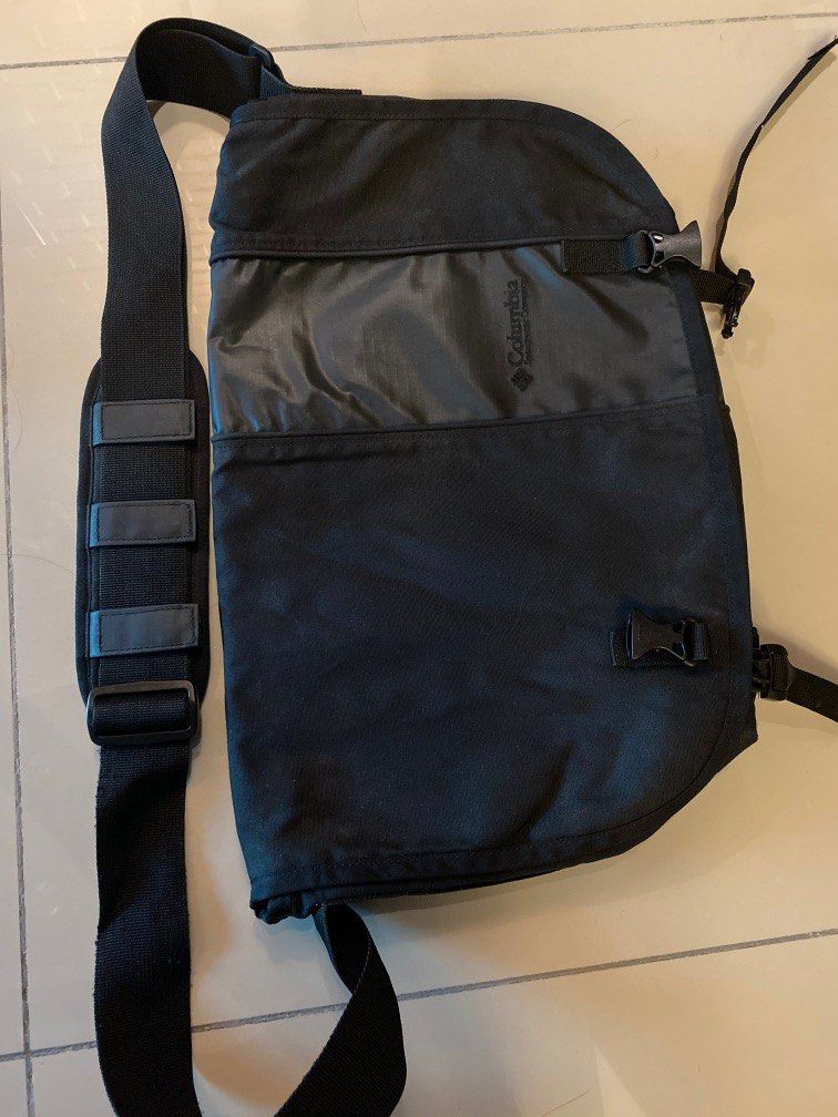 Columbia original messenger bag, Men's Fashion, Bags, Backpacks on