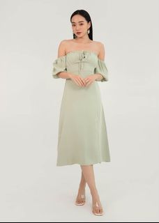 (Category: ) located in . Submitted by jasxcloset (Listing ID 1227934289, Image 1). Description: .