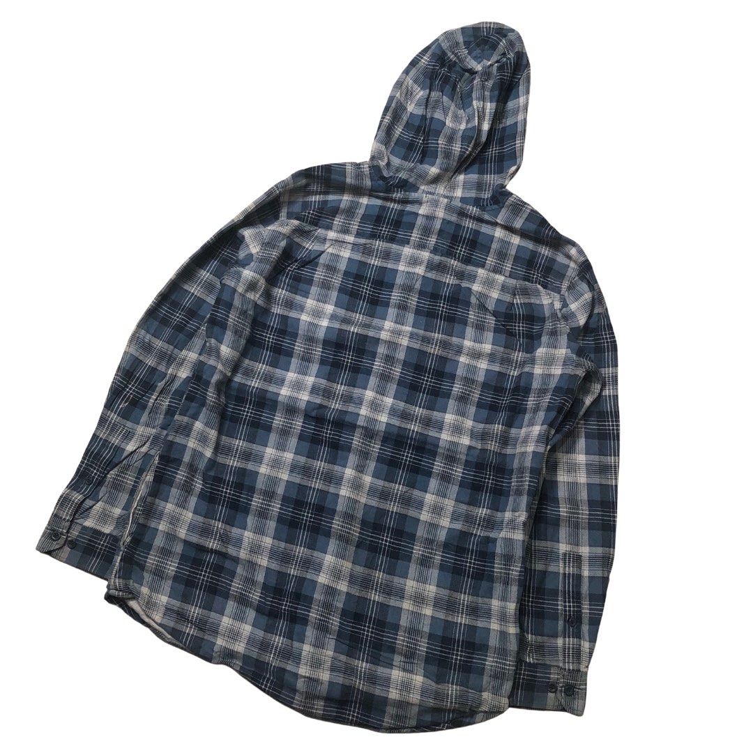Eddie Bauer blue plaid flannel hoodie Men s Fashion Coats Jackets and Outerwear on Carousell