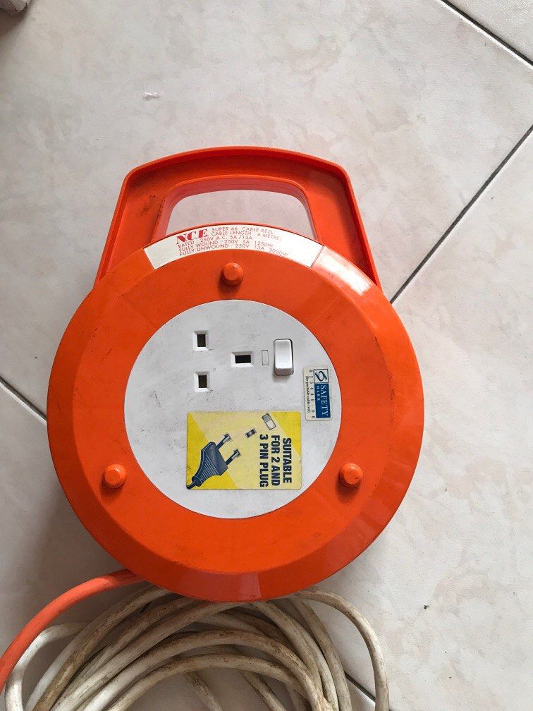 Extension Box self winding, Furniture & Home Living, Home Improvement