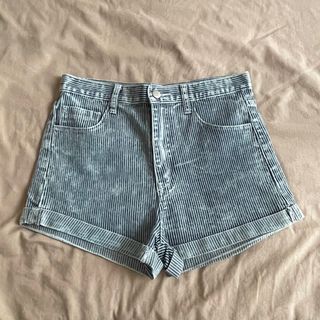(Category: ) located in . Submitted by btsnd (Listing ID 1227998330, Image 1). Description: .
