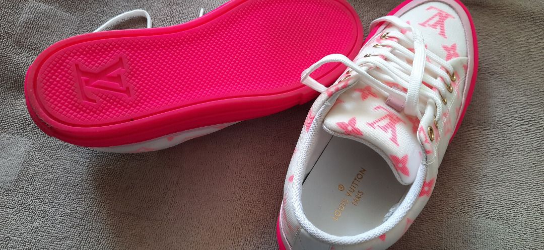 Pink louis vuitton on sale sneakers