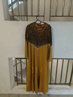 Good condition yellow black jubah long sleeve dress glitter size 42