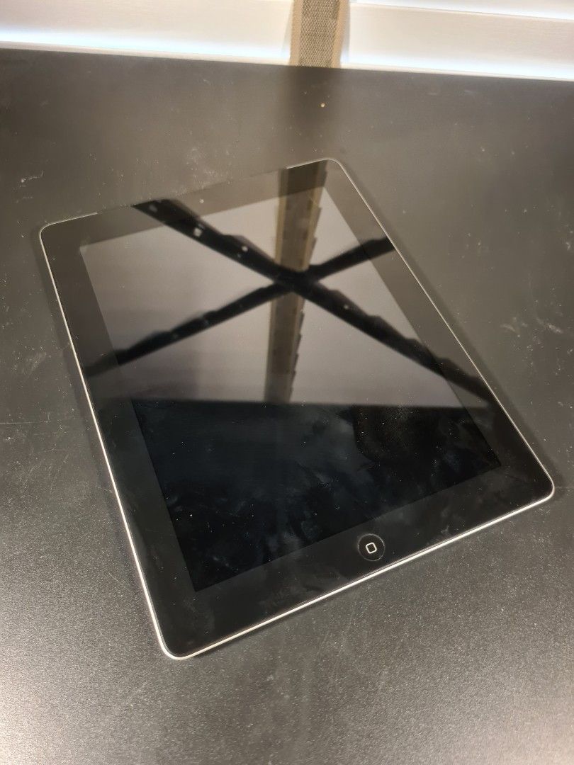 ICloud locked ipad 2 16gb 3g tablet, Mobile Phones & Gadgets, Tablets