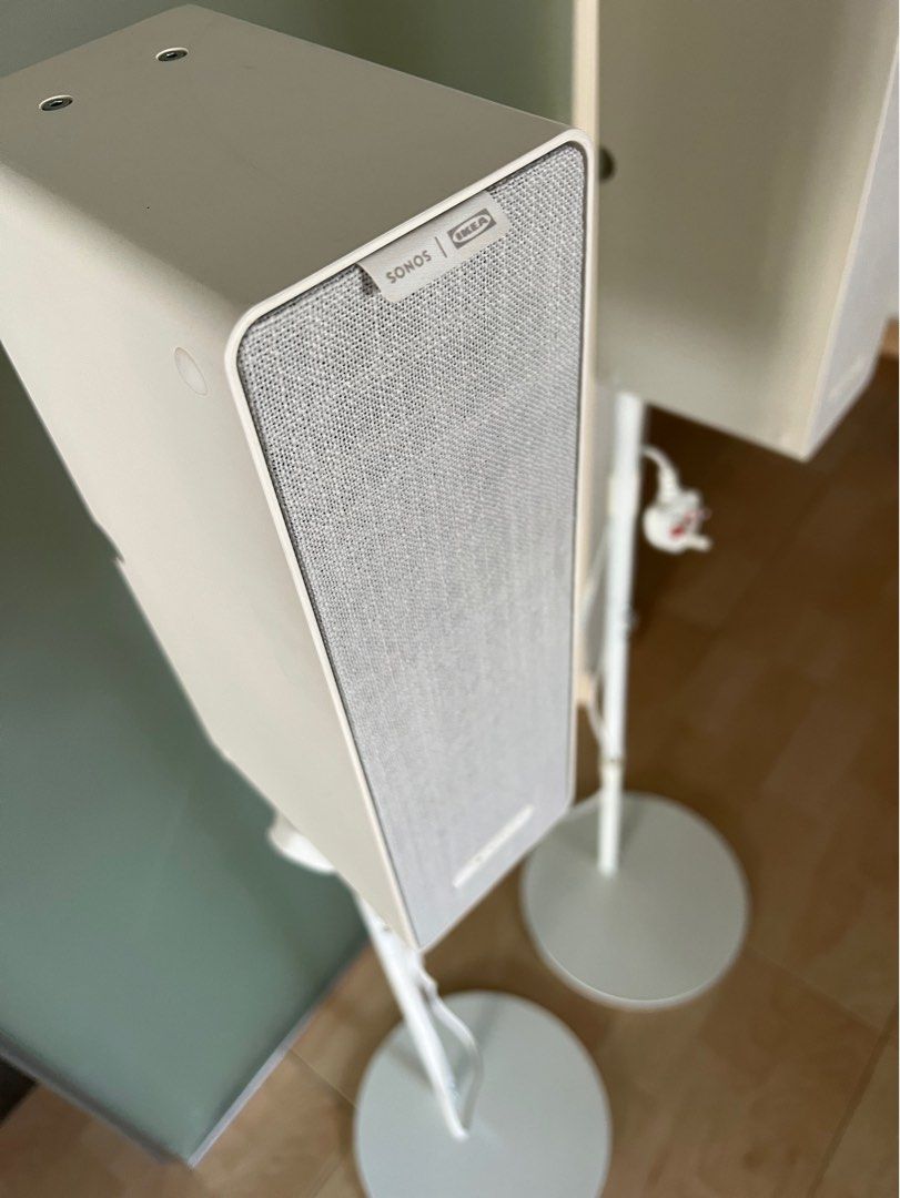 Ikea SYMFONISK WiFi bookshelf speaker, white Bookshelf speaker floor