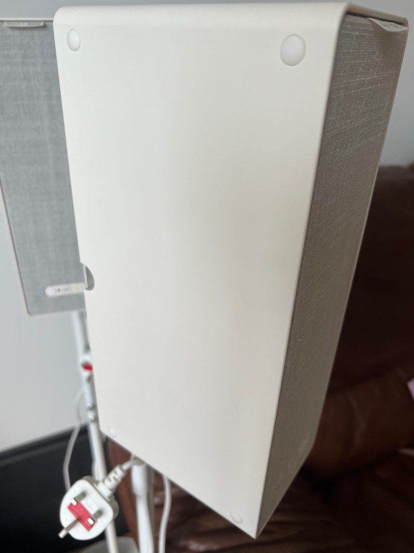 Ikea SYMFONISK WiFi bookshelf speaker, white Bookshelf speaker floor