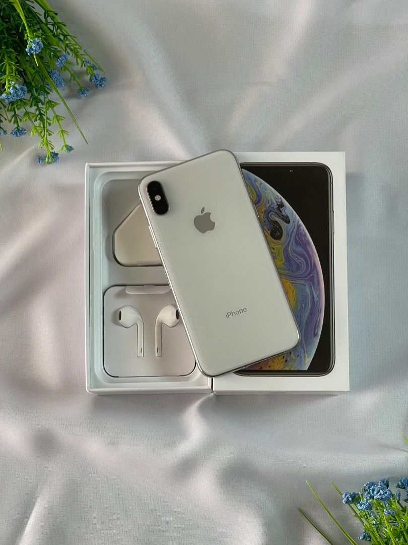iPhone XS 64GB Silver⚪️- Free Fullset🎁, Mobile Phones & Gadgets