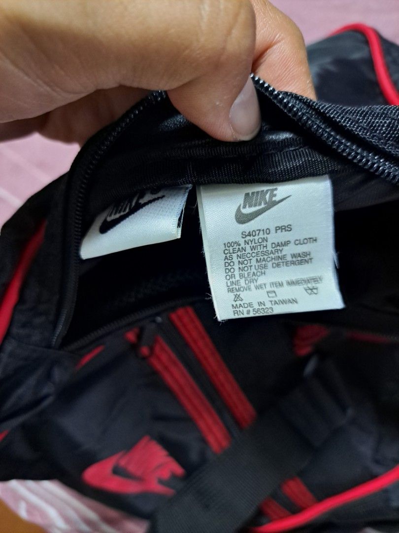 Jordan duffle bag vintage, Men's Fashion, Bags, Sling Bags on Carousell