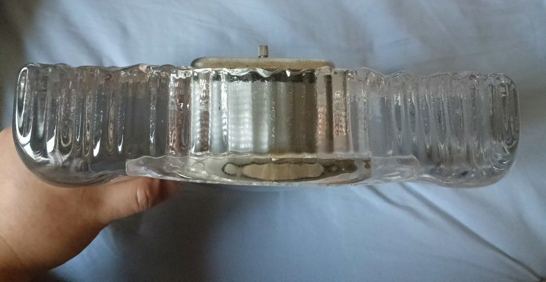 Junghans clock crystal glass (Category: Everything Else Others) located in Iligan City. Submitted by mei.oredalas (Listing ID 1226890734, Image 2). Description: 4.3 kilos , makapal and mabigat 7 inch h, 9 inch width resonic as is where is. needs cleaning.