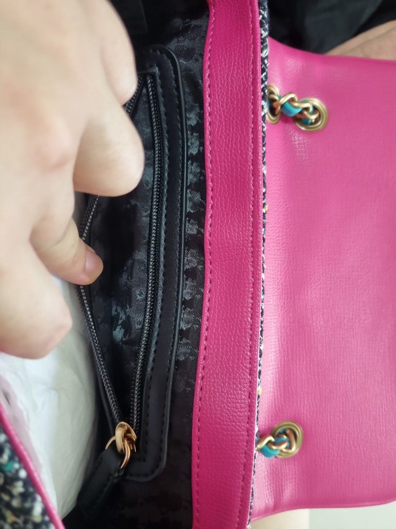 Karl lagerfeld tweed crossbody bag, Women's Fashion, Bags & Wallets