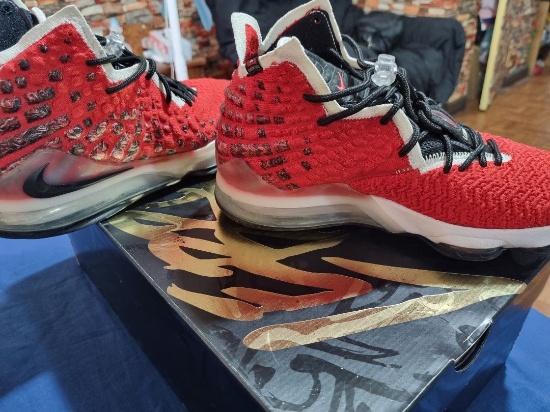 Nike lebron 17 university red store