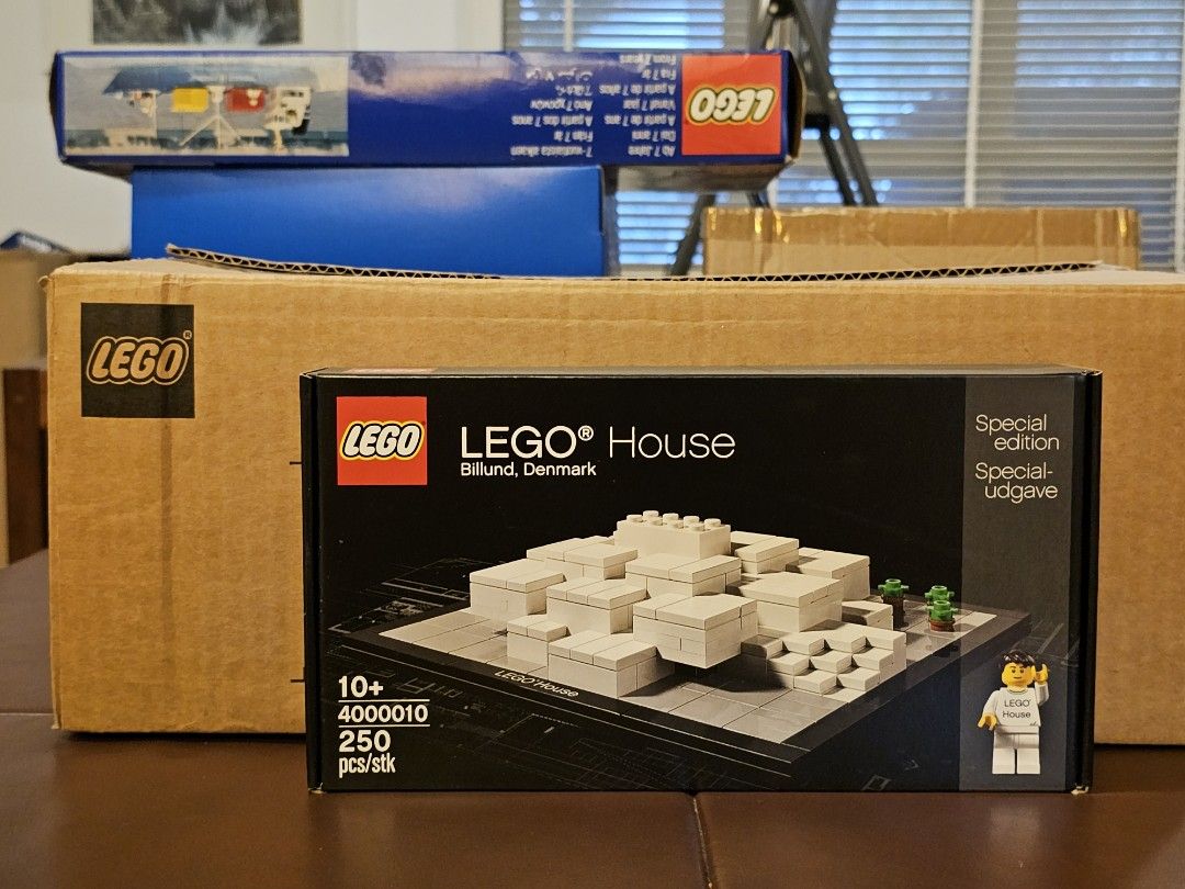 Lego house hotsell 4000010
