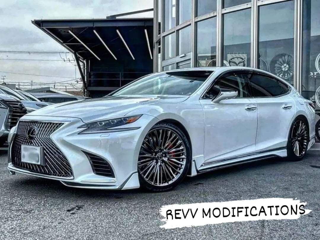 LEXUS LS500 Spray Paint in Pearl White / wheels / Rims and Tyre, Car